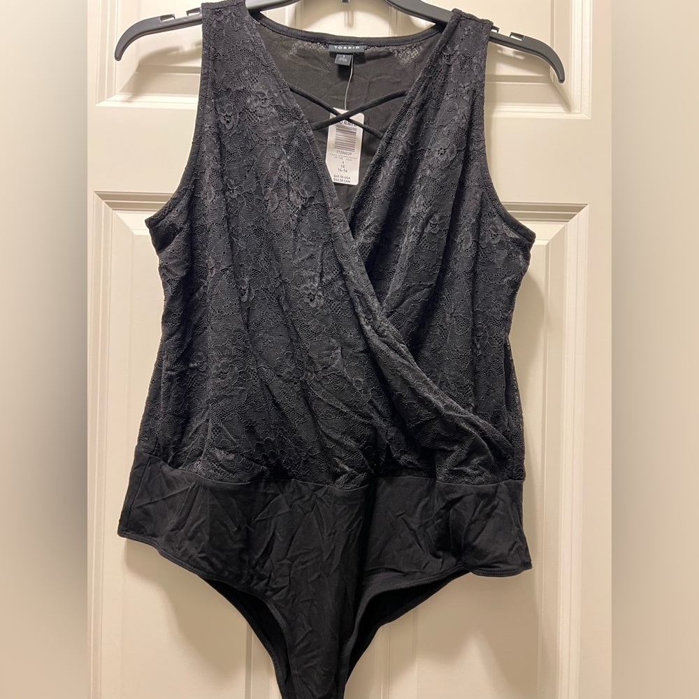 NWT Torrid black lace strappy surplice bodysuit. Size 1.